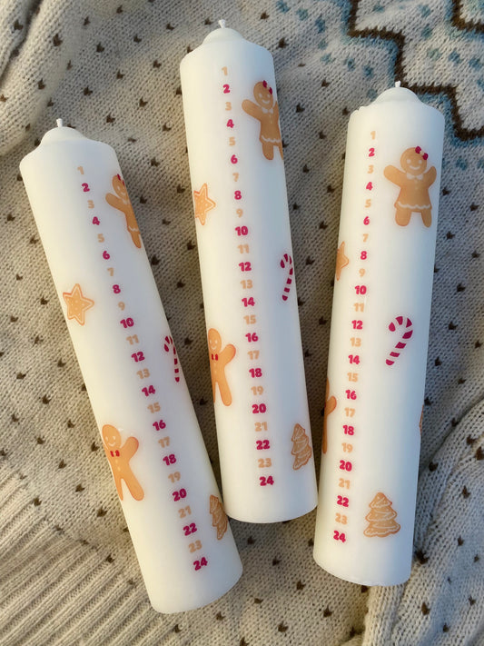 CALENDAR CANDLE GINGERBREAD MAN